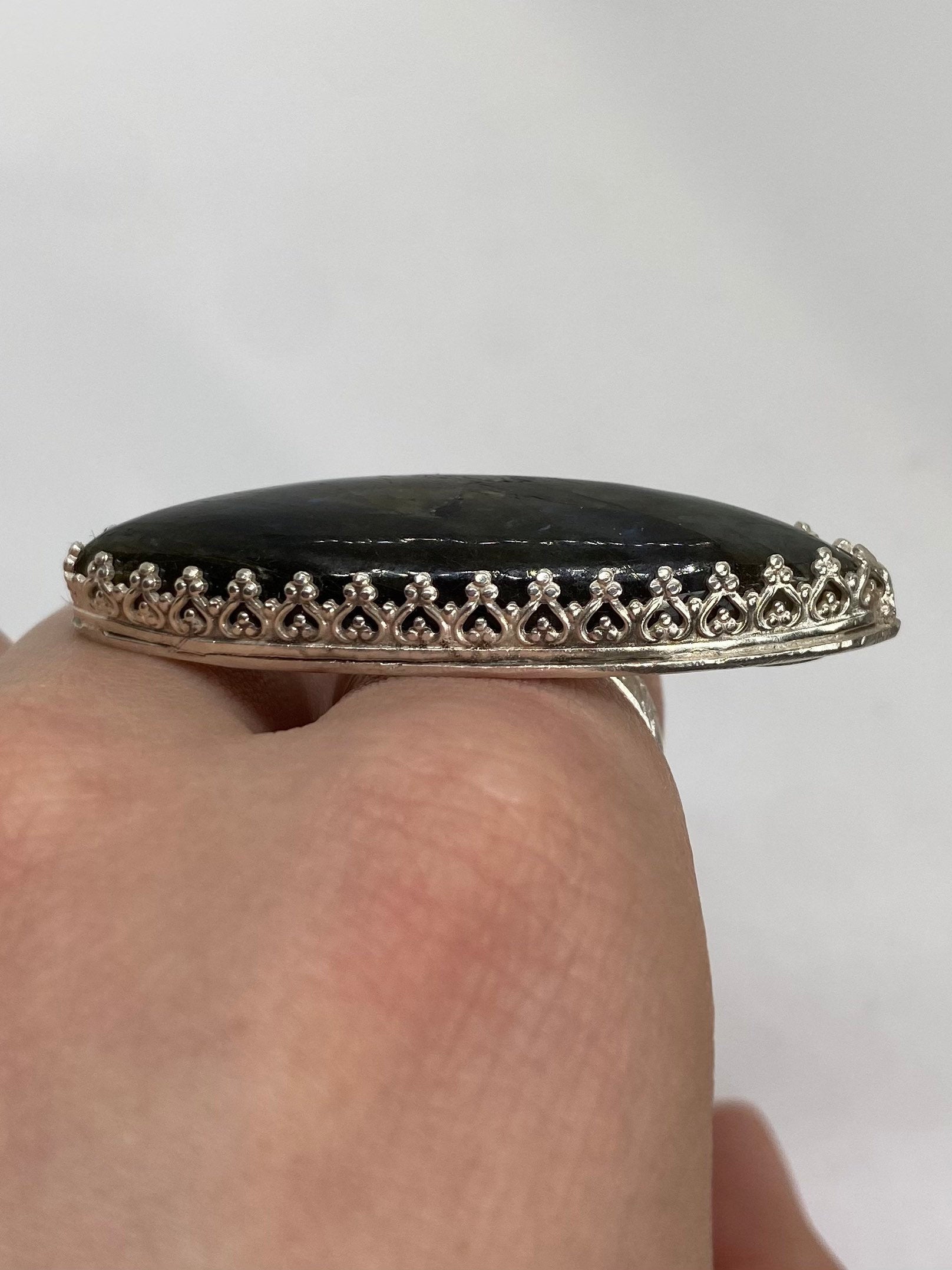 Labradorite third eye ring • silver eye ring • labradorite eye • size 7 • unique labradorite ring • big labradorite ring