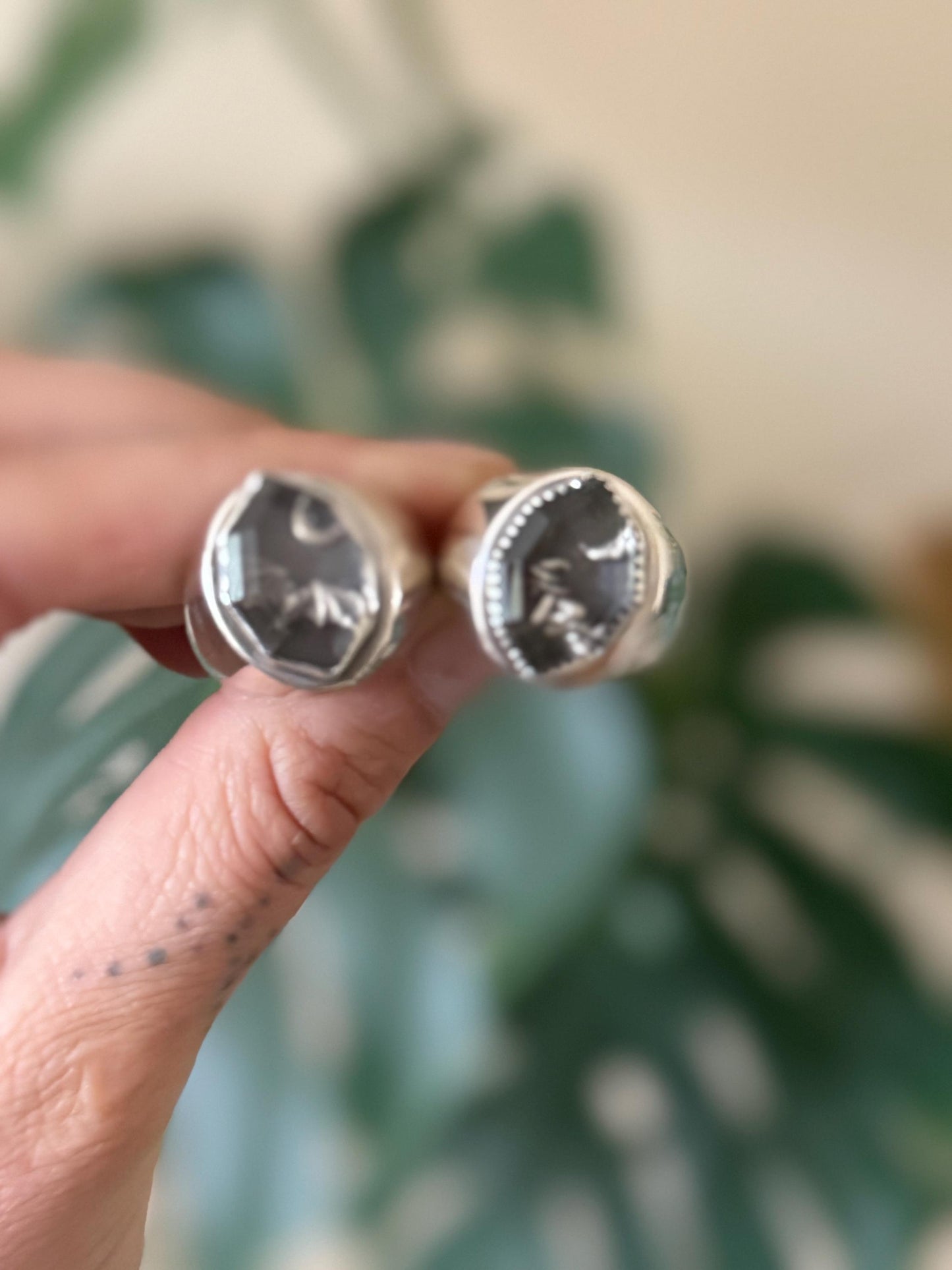 Slytherin Looking Glass ring • Sterling and Quartz size 8.5