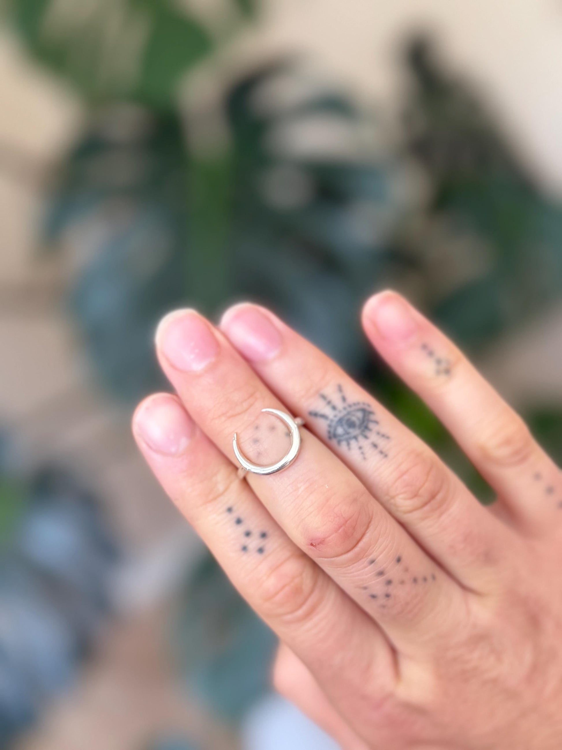 Crescent Middy Ring size 4