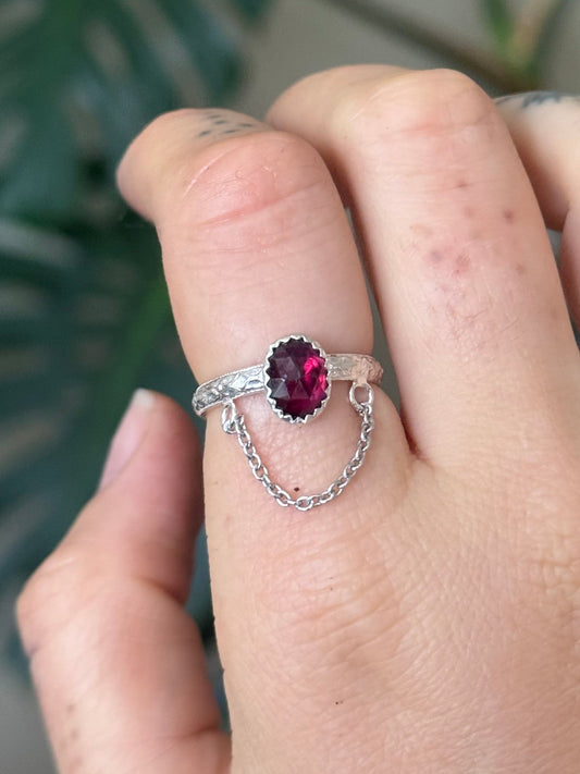 Garnet in Chains size 7