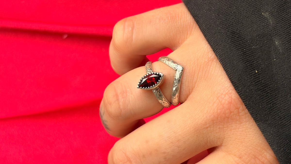 Marquise Garnet stacking set size 6