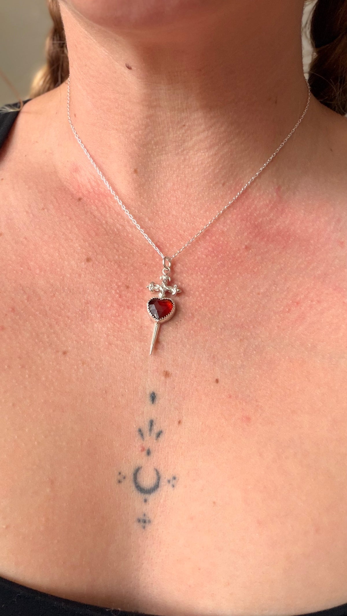 Bleeding Hearts Gartnet Necklace