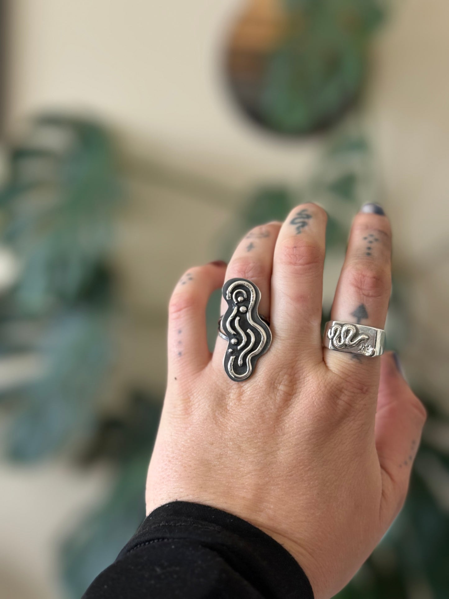 The Creatives Ring size 6