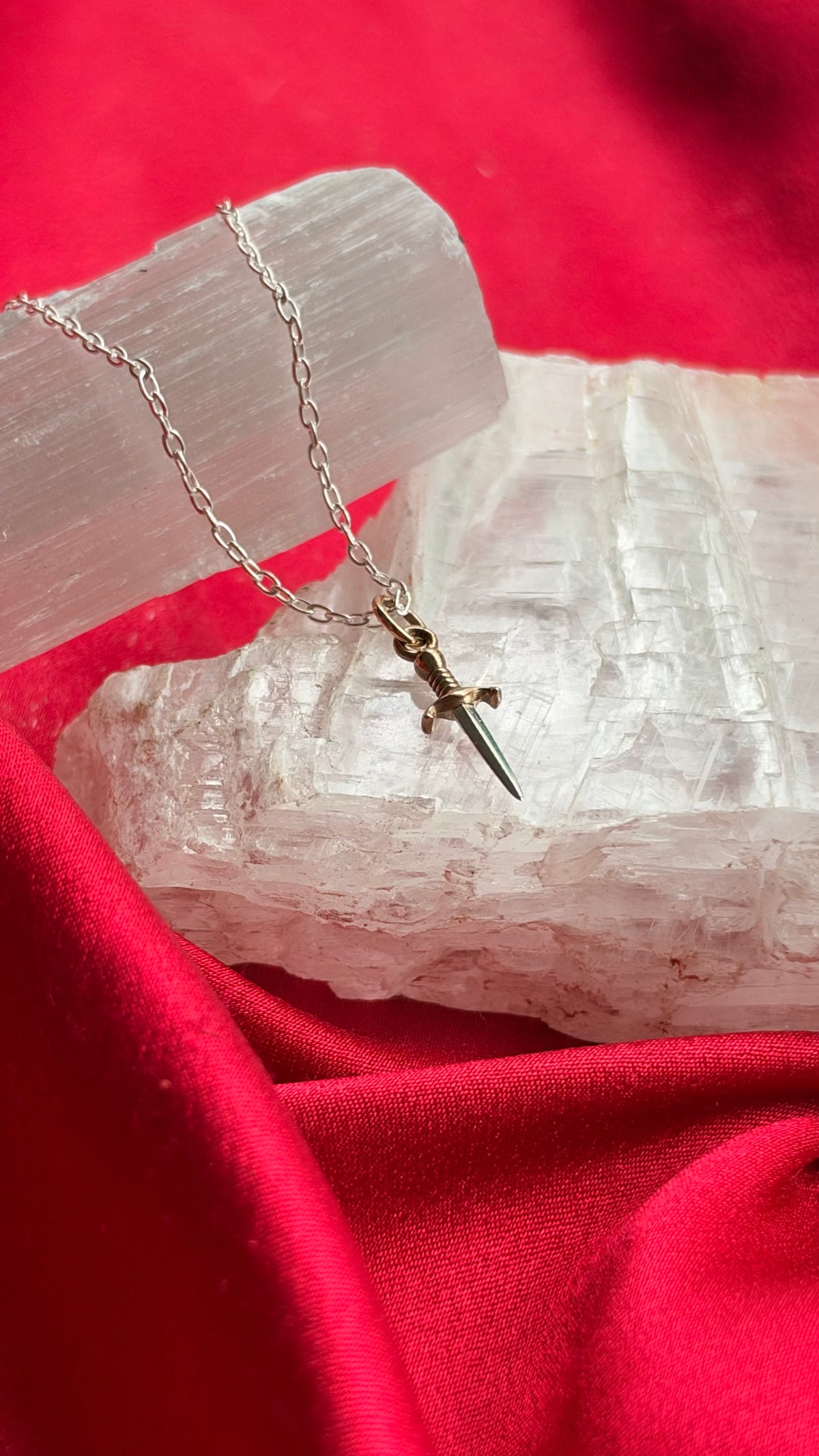 Tiny Dagger Necklace