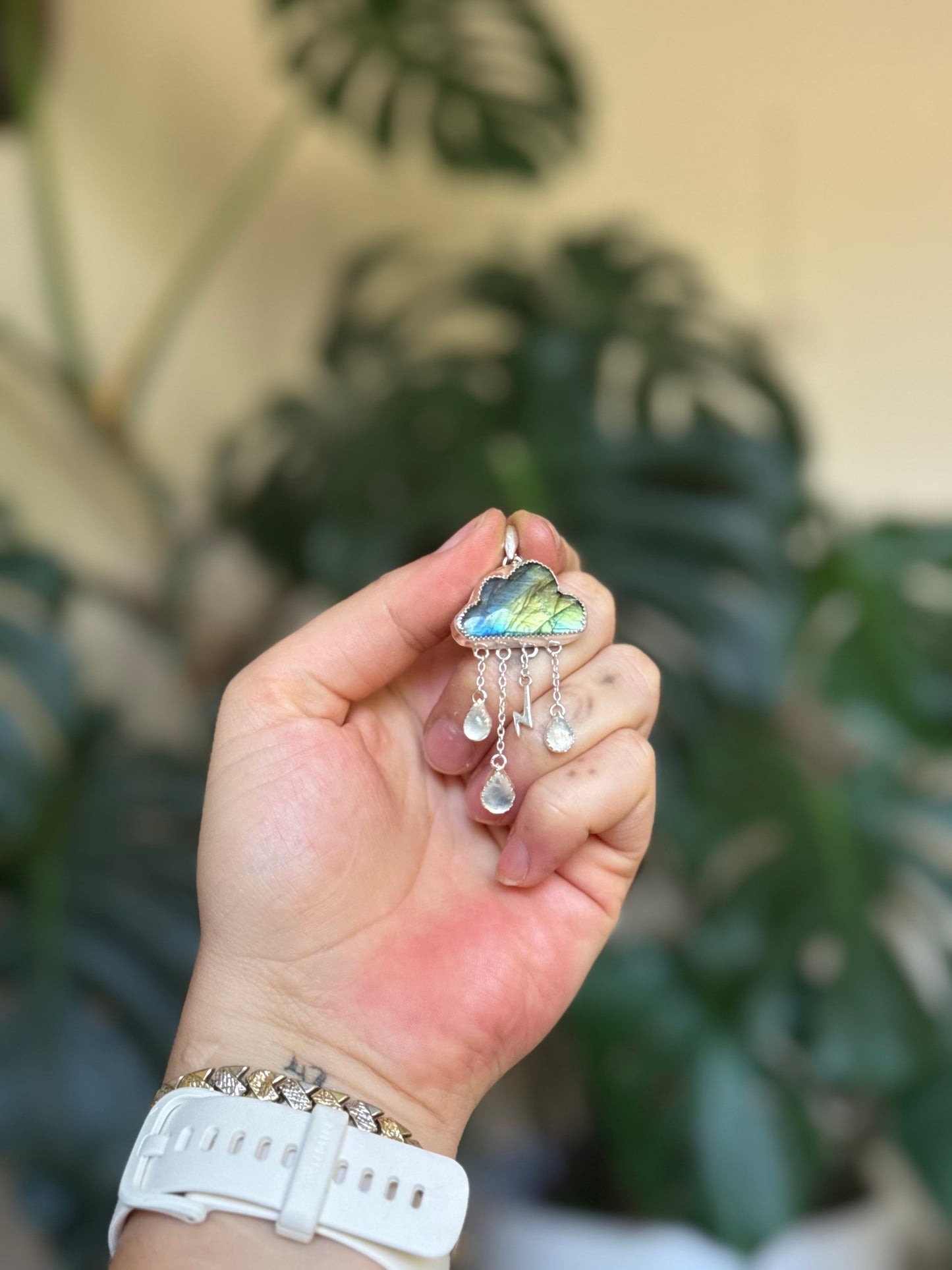 Labradescent Clouds Necklace
