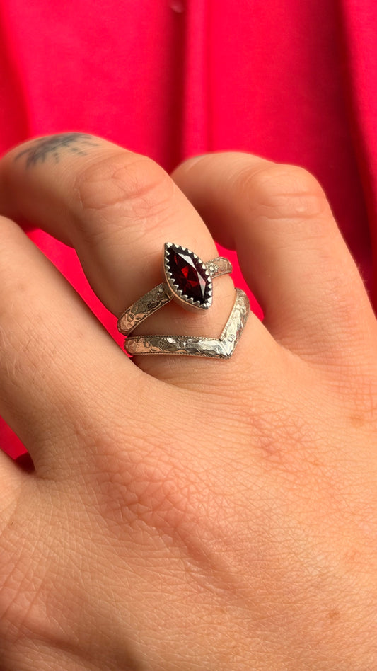 Marquise Garnet stacking set size 6