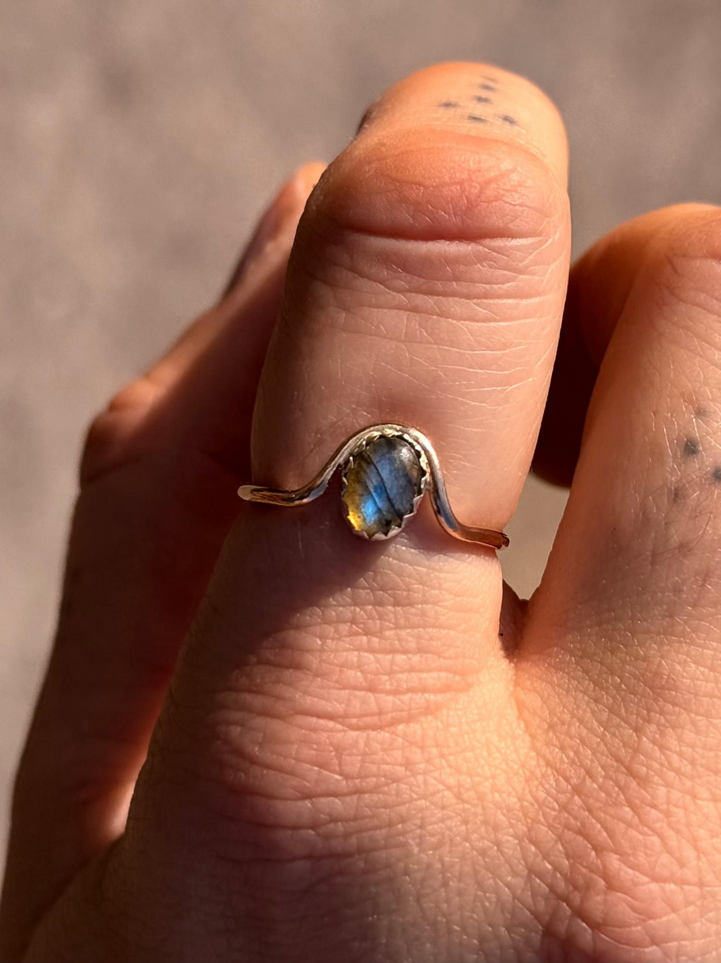 14k Gold Fill Labradorite Arch Ring