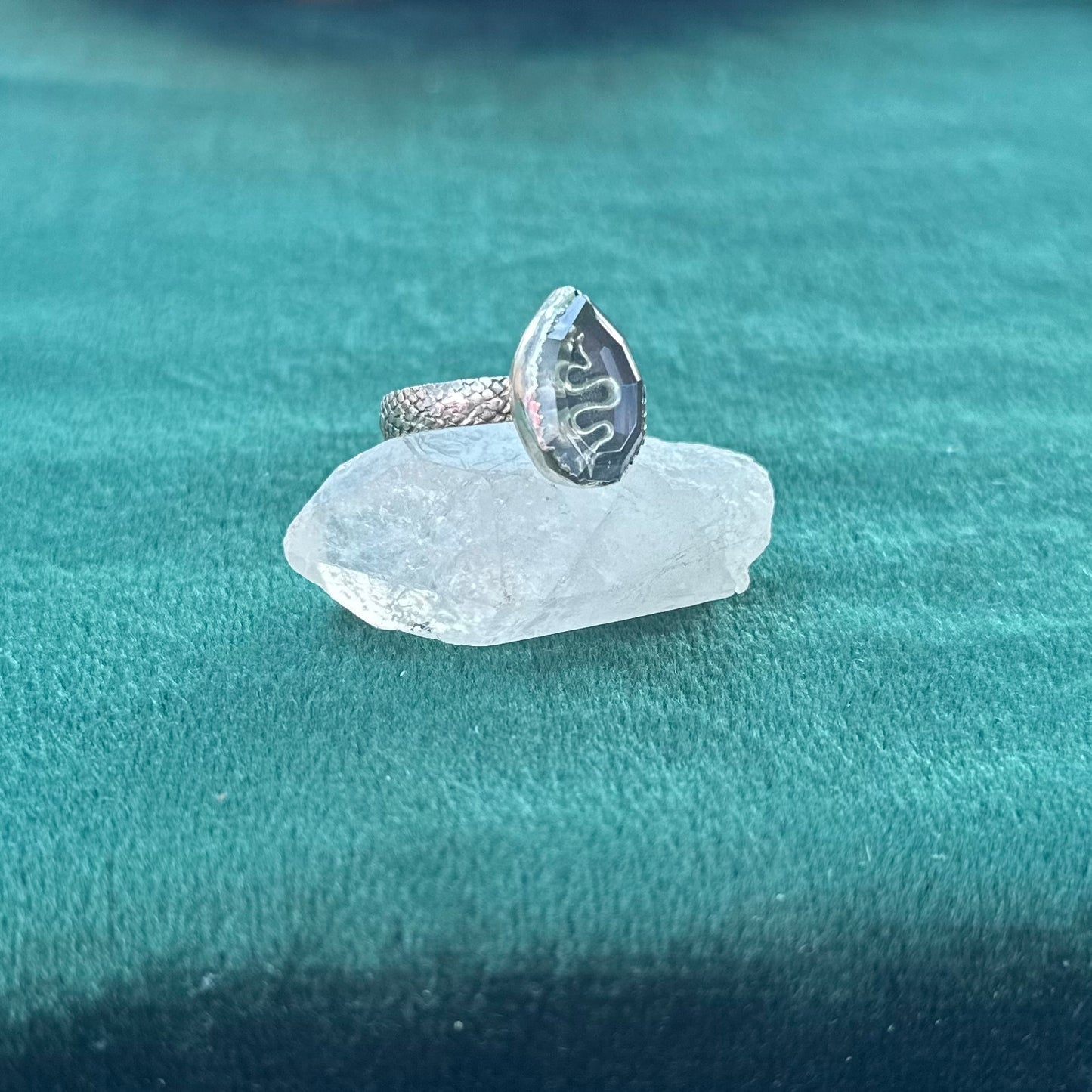 Slytherin Looking Glass ring • Sterling and Quartz size 8.5